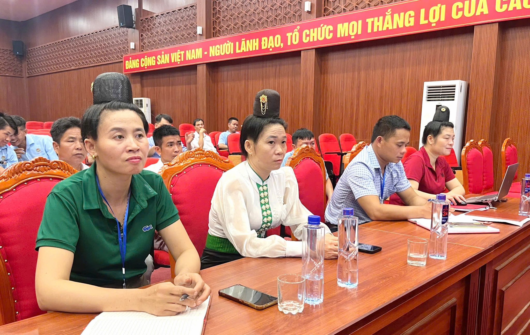 anh tin bai